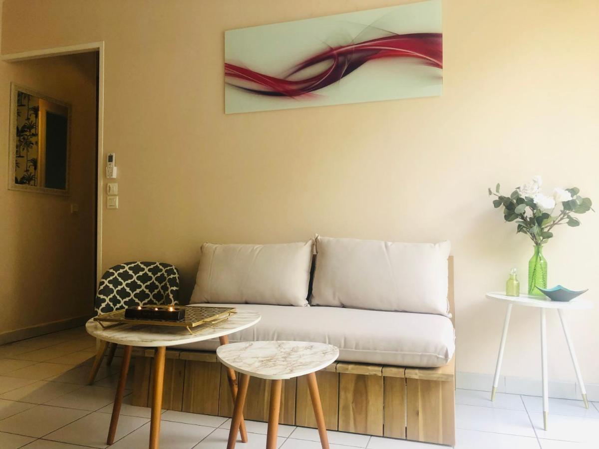 Mon Appart Avec Terrasse Et Piscine Roquebrune-Cap-Martin Exterior foto